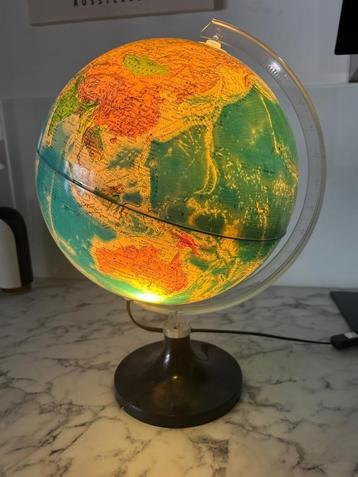  Vintage werelbol met verlichting  beschikbaar voor biedingen
