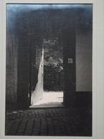 Piet Pijnenburg jaren 20 Achterpoortje, Verzamelen, Foto's en Prenten, Verzenden, Voor 1940, Zo goed als nieuw