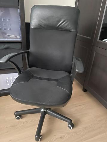 Bureaustoel zwart gebruikt verstelbaar beschikbaar voor biedingen