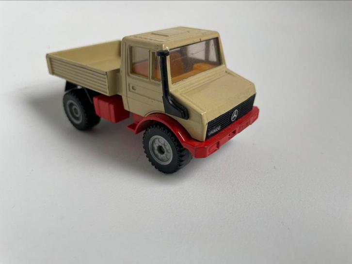 Model Mercedes Benz MB Unimog U1500 zand/rood Siku 1620 1/50, Hobby en Vrije tijd, Modelauto's | 1:50, Gebruikt, Auto, SIKU, Ophalen of Verzenden