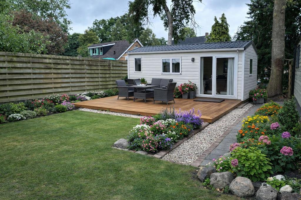 Jaarplaats voor chalet op kleinschalige camping in Drenthe, Caravans en Kamperen, Kampeergereedschap, Ophalen