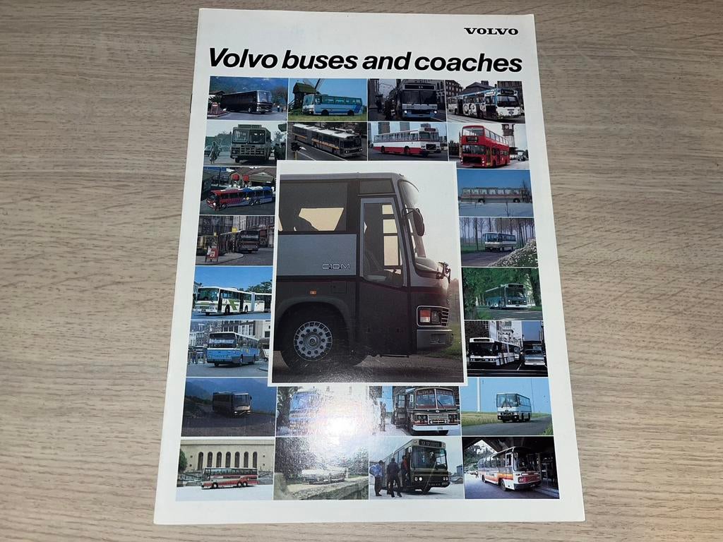 Folder Volvo Buses en Coaches 1985, Boeken, Auto's | Folders en Tijdschriften, Zo goed als nieuw, Ophalen of Verzenden
