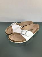 GRATIS VERZENDEN | BIRKENSTOCK Madrid witte slippers 39, Kleding | Dames, Schoenen, Slippers, Verzenden, Wit, Zo goed als nieuw