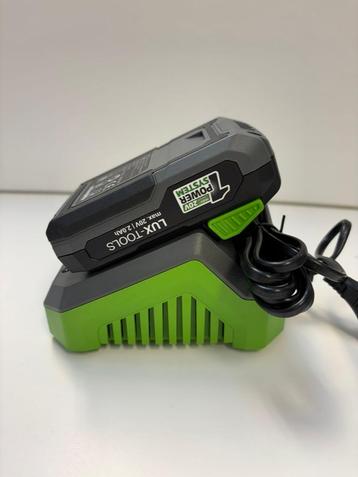 LUX-TOOLS 20V Power System Accu + Snellader Tools lader beschikbaar voor biedingen