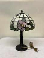 Tiffany stijl tafel lamp, Ophalen