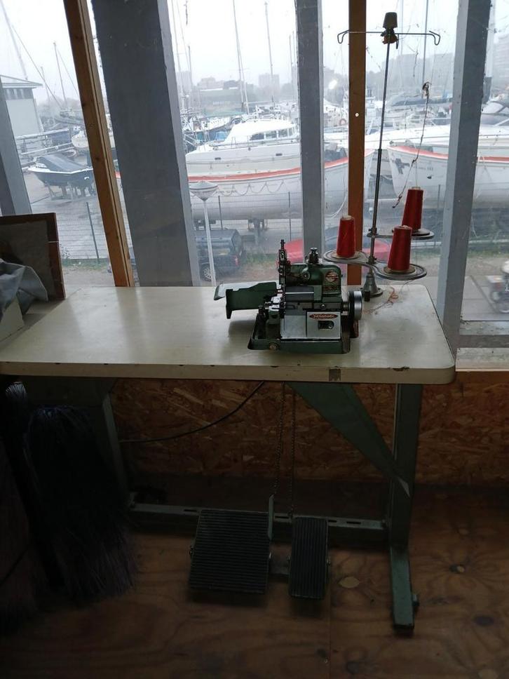 yamamoto industriële naaimachine, Hobby en Vrije tijd, Naaimachines en Toebehoren, Gebruikt, Lockmachine, Overige merken, Ophalen
