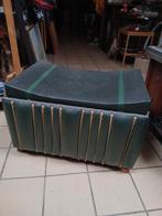 donker groene vintage skai poef jaren 60, Huis en Inrichting, Banken | Voetenbanken en Poefen, Ophalen, Vintage, Minder dan 50 cm