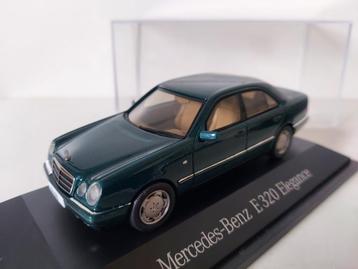 Herpa Mercedes-Benz E 320 Elegance beschikbaar voor biedingen