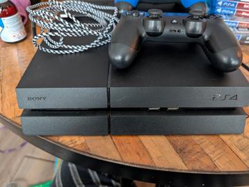 PS4 500GB + 2 Controllers + Games beschikbaar voor biedingen