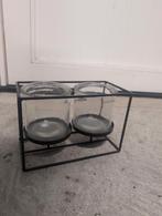 Vaasjes op een standaard. Leuke decoratie, Ophalen