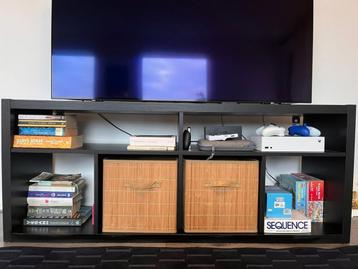 IKEA TV bench in dark brown/black. beschikbaar voor biedingen