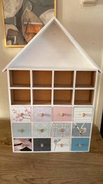 Kleine huisvormige kastje, Ophalen, Zo goed als nieuw