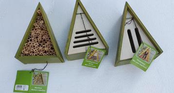 3 insectenhotels  beschikbaar voor biedingen