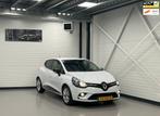 Renault Clio 0.9 TCe LIMITED Nav/PDC/Bluetooth/CruiseC/Armst, Auto's, Renault, Voorwielaandrijving, 898 cc, Gebruikt, Wit