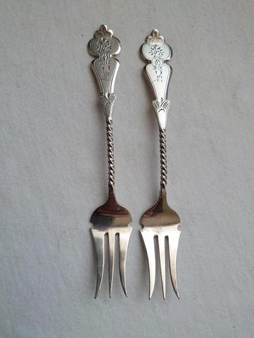 2 antiek zilveren vorkjes - Biedermeier - 835 beschikbaar voor biedingen