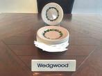 4 wedgwood Stratford gebaksbordjes 18 cm, Ophalen of Verzenden, Zo goed als nieuw, Bord(en), Wedgwood