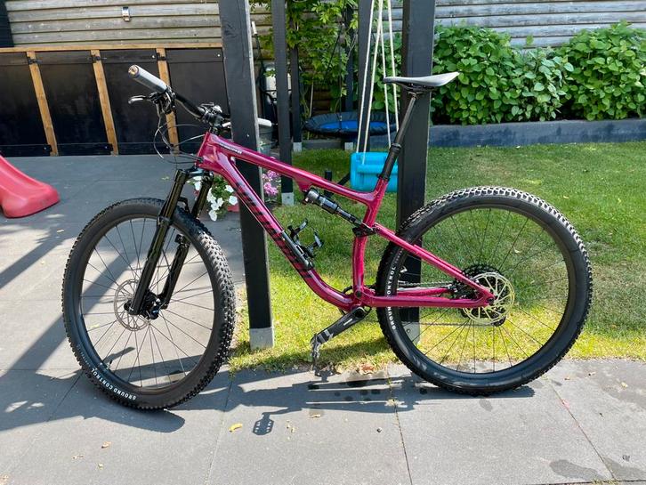 Specialized Epic EVO 2022 maat L, super kleur, Fietsen en Brommers, Fietsen | Mountainbikes en ATB, Zo goed als nieuw, Heren, Overige merken