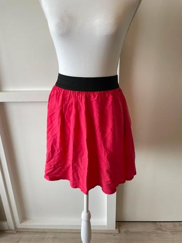 NIEUW Amisu rokje fuchsia roze maat 38 beschikbaar voor biedingen