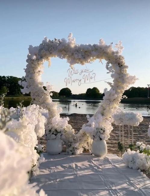 MARRY ME aanzoek decoratie onvergetelijke aanzoek, Hobby en Vrije tijd, Feestartikelen | Verhuur, Nieuw, Geboorte of Huwelijk