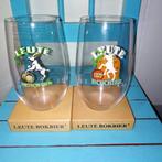 Leute bierglazen met ronde bodem op plankje 2 stuks, Verzamelen, Biermerken, Ophalen, Zo goed als nieuw, Glas of Glazen, Overige merken