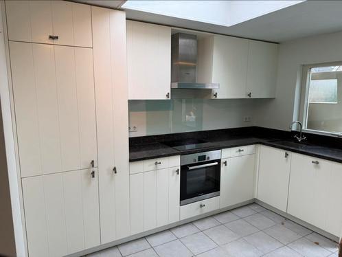 Complete Landelijke Hoekkeuken + Siemens + GEDEMONTEERD, Huis en Inrichting, Keuken | Complete keukens, Hoekkeuken, Crème, Graniet of Steen