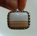 Vintage Oosterse zilveren hanger: gestreepte beige agaat, Sieraden, Tassen en Uiterlijk, Antieke sieraden, Ophalen of Verzenden