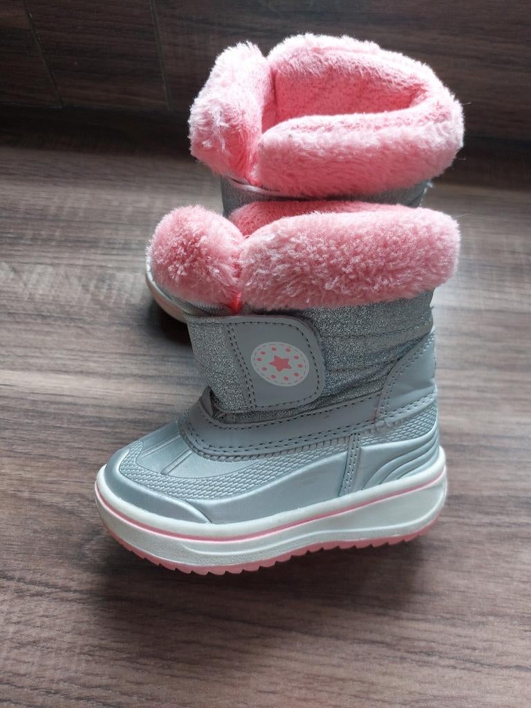 Snowboots maat 21 z.g.a.n., Meisje, Laarsjes, Ophalen of Verzenden, Zo goed als nieuw