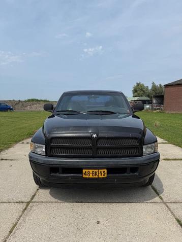 Dodge 1999 beschikbaar voor biedingen