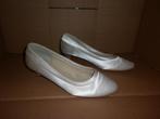 pumps maat 41 (wide fit)  merk : Rainbow, Kleding | Dames, Schoenen, Pumps, Wit, Ophalen of Verzenden, Zo goed als nieuw