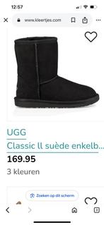 Zeer goede staat zwarte suede uggs maat 35, Kleding | Dames, Schoenen, Ophalen of Verzenden, Zo goed als nieuw, Zwart