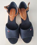 Tommy Hilfiger sandalen, maat 35., Blauw, Zo goed als nieuw, Tommy Hilfiger, Sandalen of Muiltjes