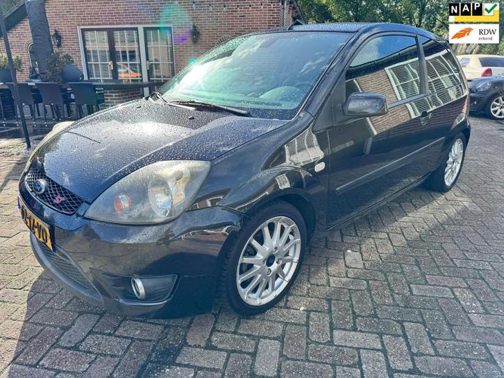 Ford Fiesta 1.6-16V Rally Edition MIEUWE APK 10-2026, Auto's, Ford, Bedrijf, Te koop, Fiësta, ABS, Airbags, Airconditioning, Boordcomputer