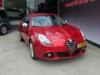 Alfa Romeo Giulietta 1.4 T Exclusive 2e EIG | NL-AUTO | ROSS, Voorwielaandrijving, 65 €/maand, Stof, Gebruikt