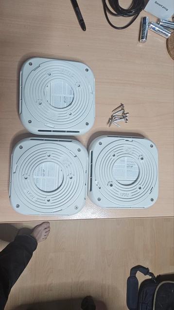 3x Nest Protect (verlopen) met brackets en schroeven beschikbaar voor biedingen