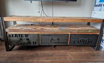 TV meubel beschikbaar voor biedingen