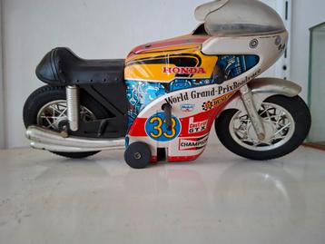 Honda racer blik beschikbaar voor biedingen
