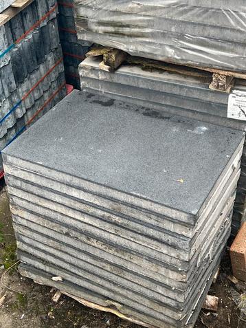 90x60 betontegel beschikbaar voor biedingen