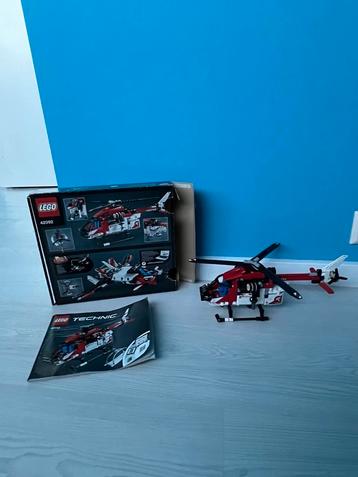 Lego Technic Reddingshelikopter 42092 beschikbaar voor biedingen