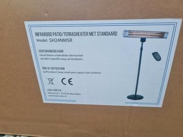 Infrarood Patioheater SH24SR op Standaard – Nieuw in Doos  beschikbaar voor biedingen