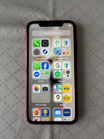 Phone XR in prima staat ! Accu 100% Kleur rood. beschikbaar voor biedingen