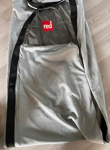 Red sup board beschermhoes beschikbaar voor biedingen