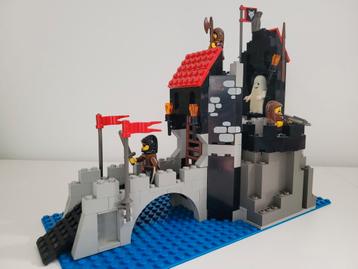 Lego 6075 Wolfpack Tower beschikbaar voor biedingen