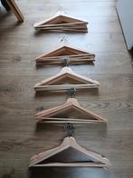 25 IKEA Bumerang Houten Kledinghangers, Ophalen of Verzenden, Zo goed als nieuw, Hout, Volwassenen