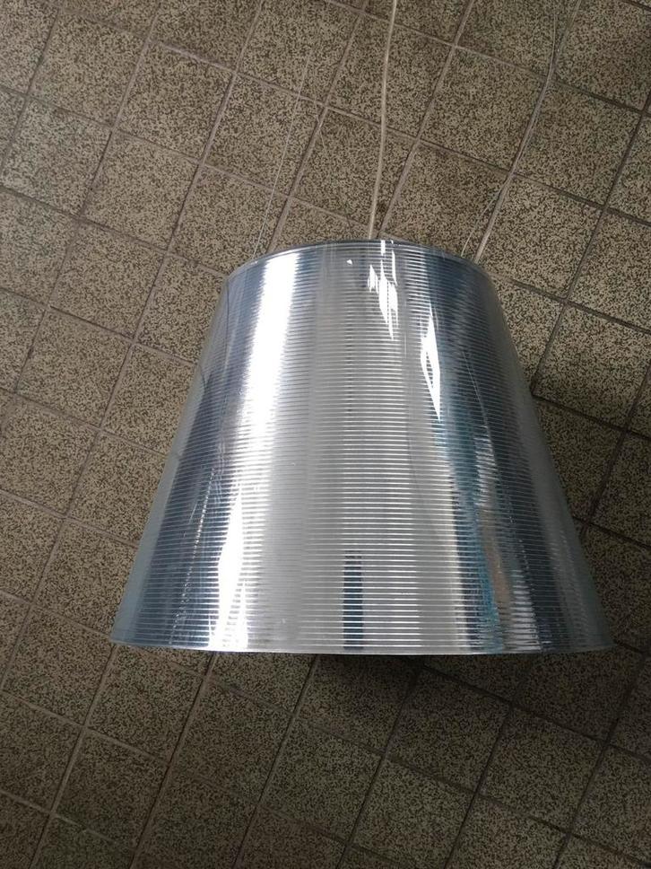 Philippe Stark design hanglamp van Flos, Huis en Inrichting, Lampen | Hanglampen, Gebruikt, Minder dan 50 cm, Kunststof, Ophalen of Verzenden