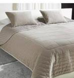 GROOT EN ZWAAR IKEA Sprei + 2 Sierkussens - Dubbelzijdig, Huis en Inrichting, Ophalen, Gebruikt, Beige, Overige typen