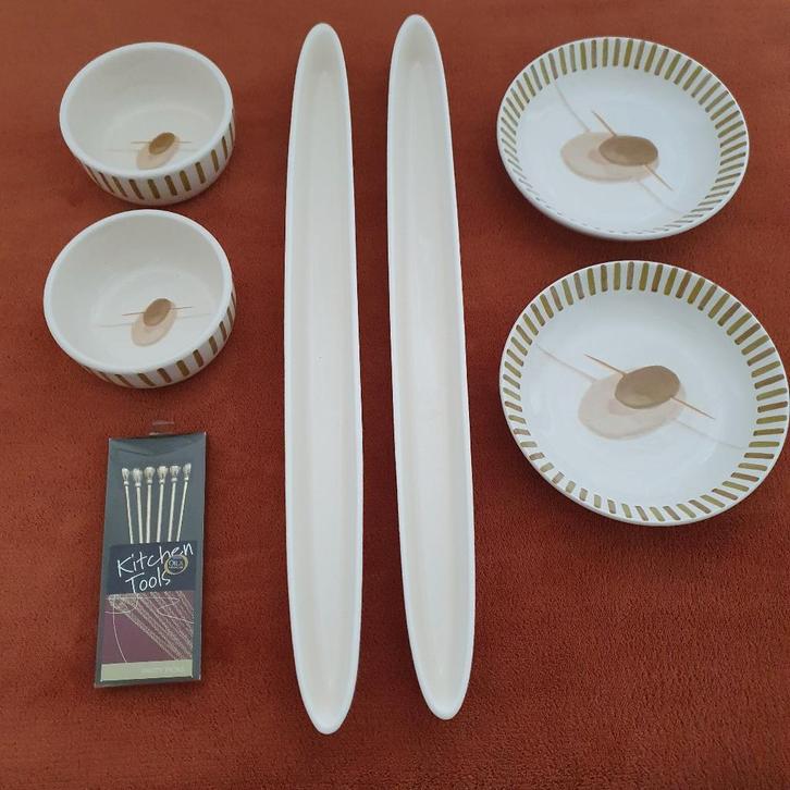 Olijven servies, Huis en Inrichting, Keuken | Servies, Nieuw, Overige stijlen, Keramiek, Ophalen of Verzenden