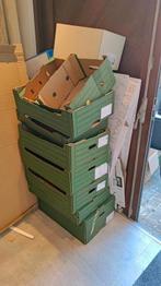 Ongeveer 20 standaard verhuisdozen en 20 bananendozen e.d., Doe-het-zelf en Verbouw, Kratten en Dozen, Ophalen, 50 tot 75 cm, Minder dan 40 cm