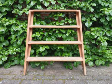 STABIEL  #  LADDERTJE  #  ( laatste kans, aanbieding ) beschikbaar voor biedingen