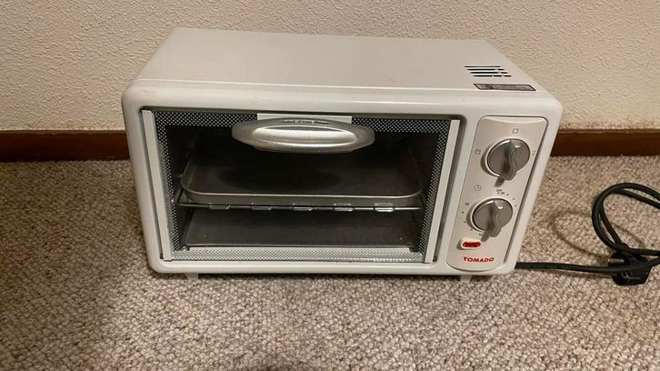Tomado Oven MBO-700 - Compacte Oven, Witgoed en Apparatuur, Ovens, Zo goed als nieuw, Vrijstaand, Oven, Minder dan 45 cm, Minder dan 45 cm
