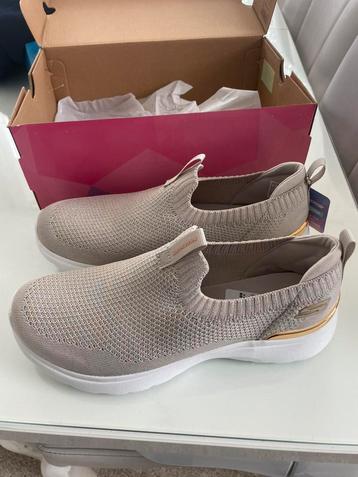 Schekers nieuw on doos maat 37 beschikbaar voor biedingen